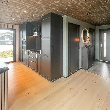 Amazing In Feriehus Loten